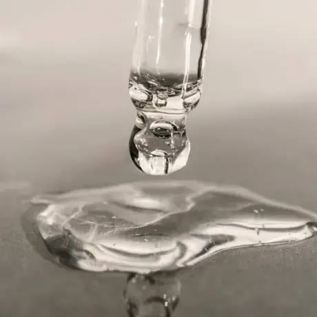 The Peptide Solution: Enhancing Eyelashes and Eyebrows