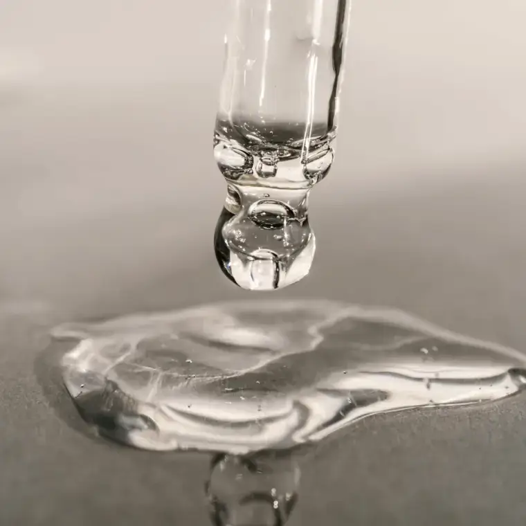 The Peptide Solution: Enhancing Eyelashes and Eyebrows